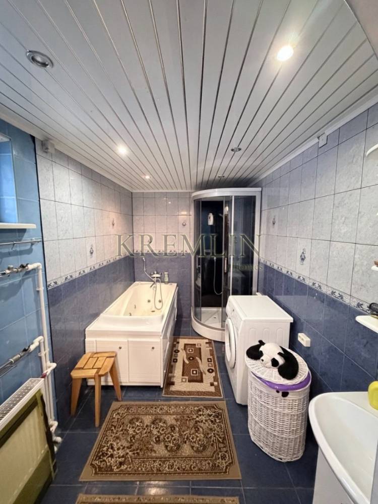 5258181547301473937_121