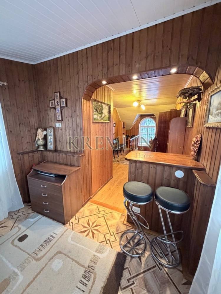 5258181547301473921_121