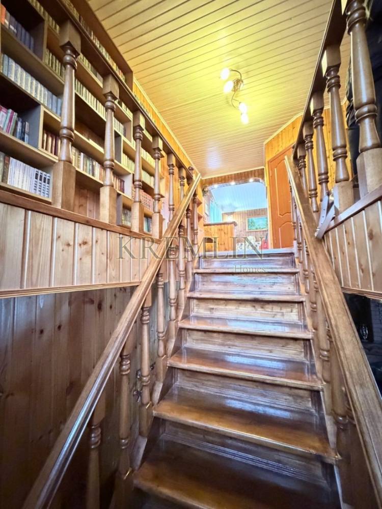 5258181547301473929_121