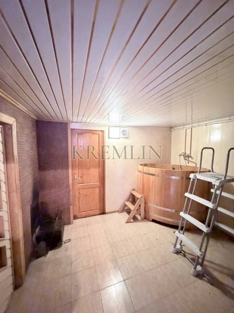 5267092230051140184_121