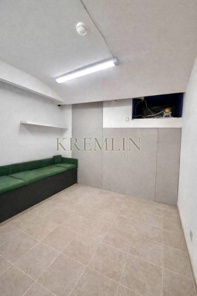 5253954461963588351_121